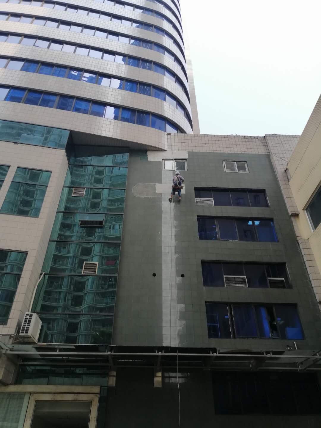 重庆万友康年大酒店有限公司外墙维修工程案例